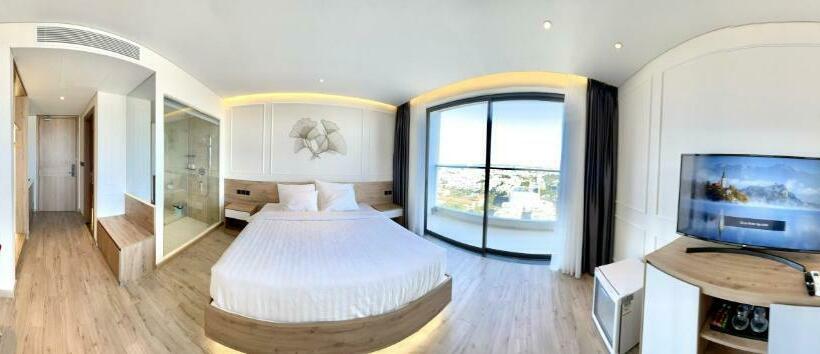 White House Condotel Phú Yên