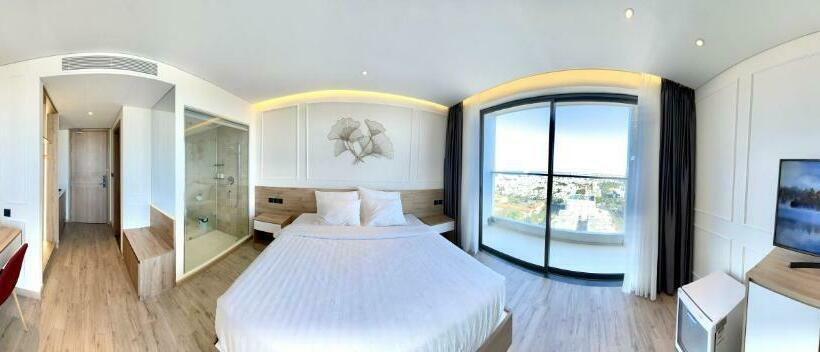 White House Condotel Phú Yên