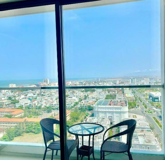 White House Condotel Phú Yên