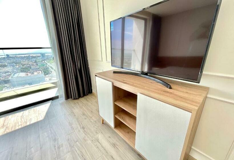 White House Condotel Phú Yên