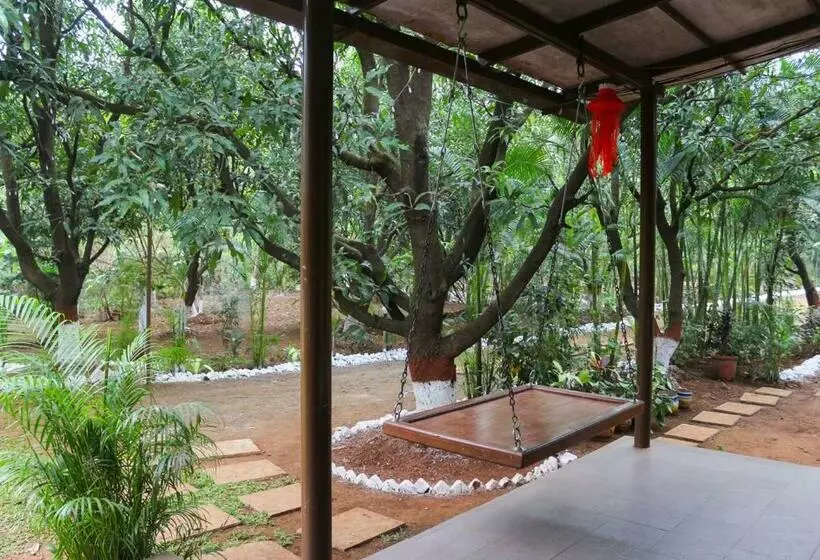 Hotelli Misty Courtyard By Spicy Mango