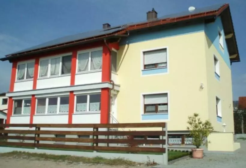 Majatalo Vermietung Gisl