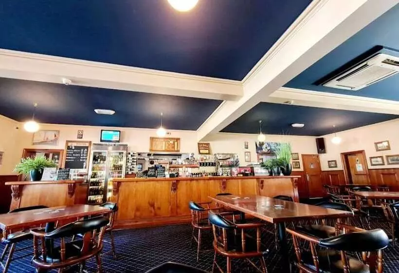 Vandenberg Hotel Forbes