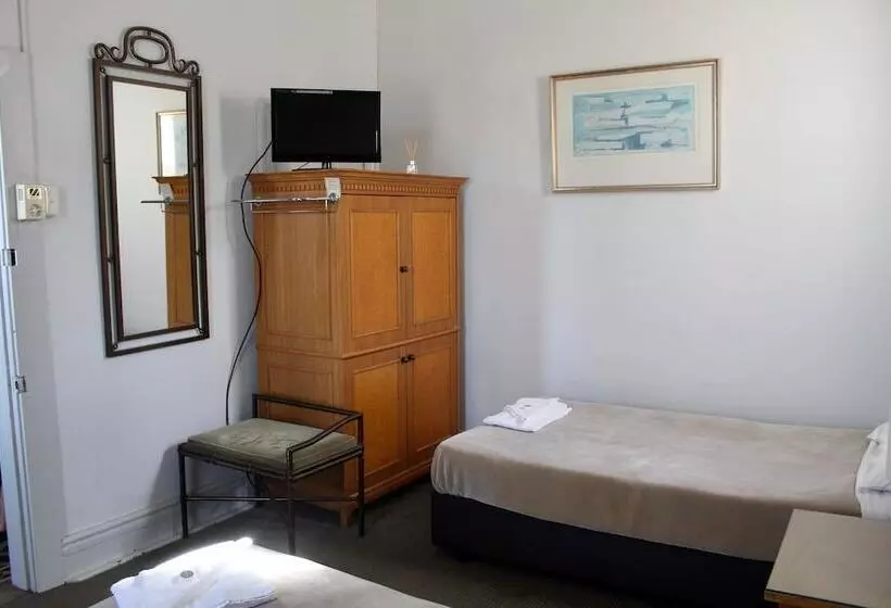 Vandenberg Hotel Forbes