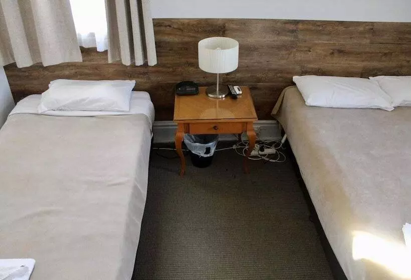 Vandenberg Hotel Forbes