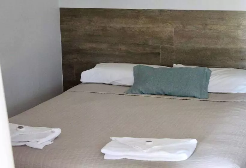 Vandenberg Hotel Forbes