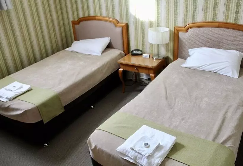 Vandenberg Hotel Forbes