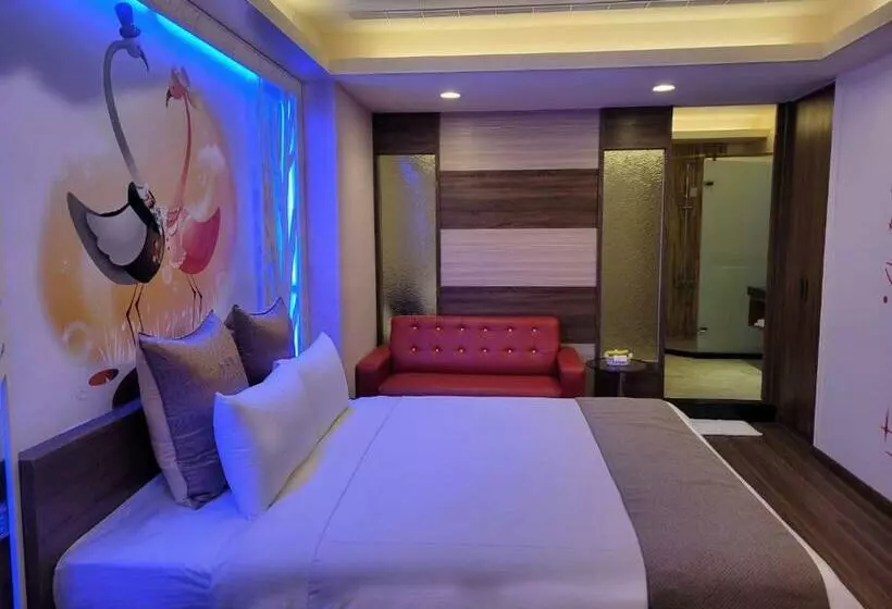 تختخواب و صبحانه Golden Sands Motel