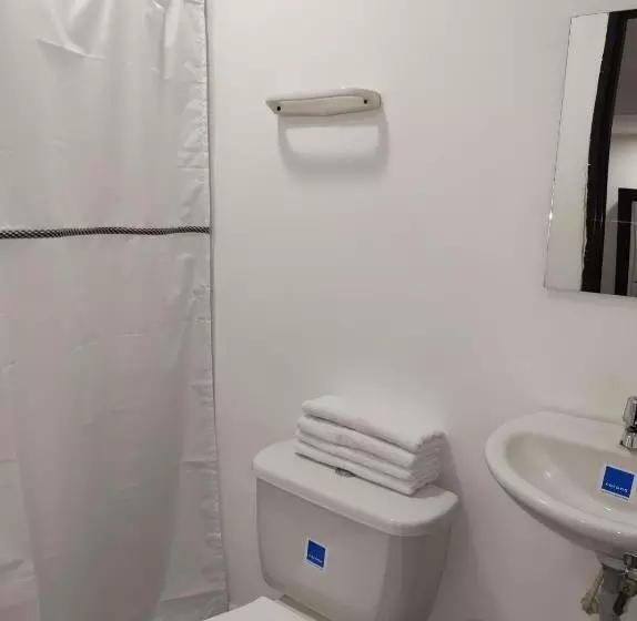 ホテル Black & White