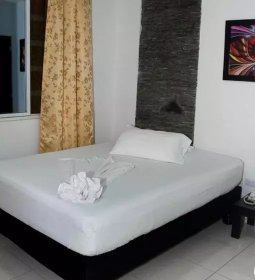 ホテル Black & White