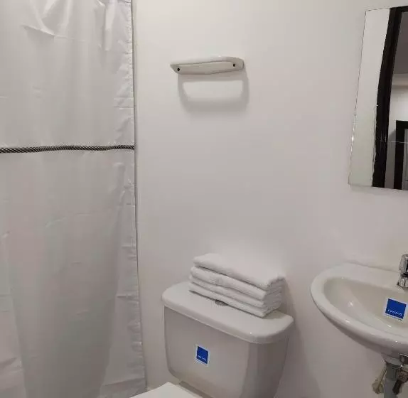 ホテル Black & White