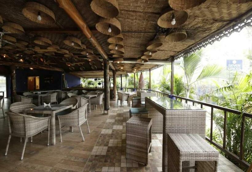 Hotel Bluebell Beach Resort Candolim