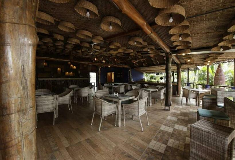 Hotel Bluebell Beach Resort Candolim