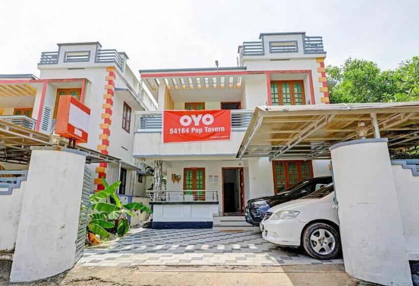 هتل Capital O Pop Tavern Kazhakkottam