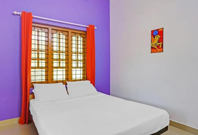 هتل Capital O Pop Tavern Kazhakkottam