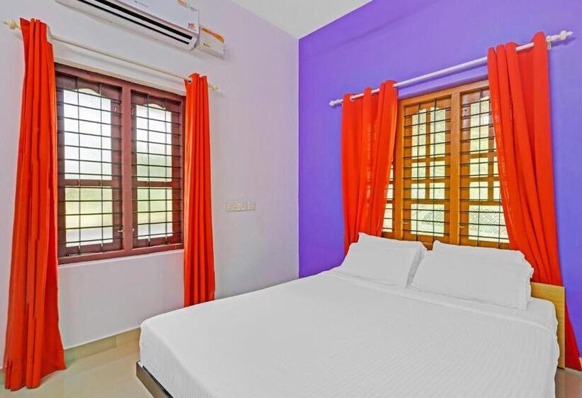 هتل Capital O Pop Tavern Kazhakkottam