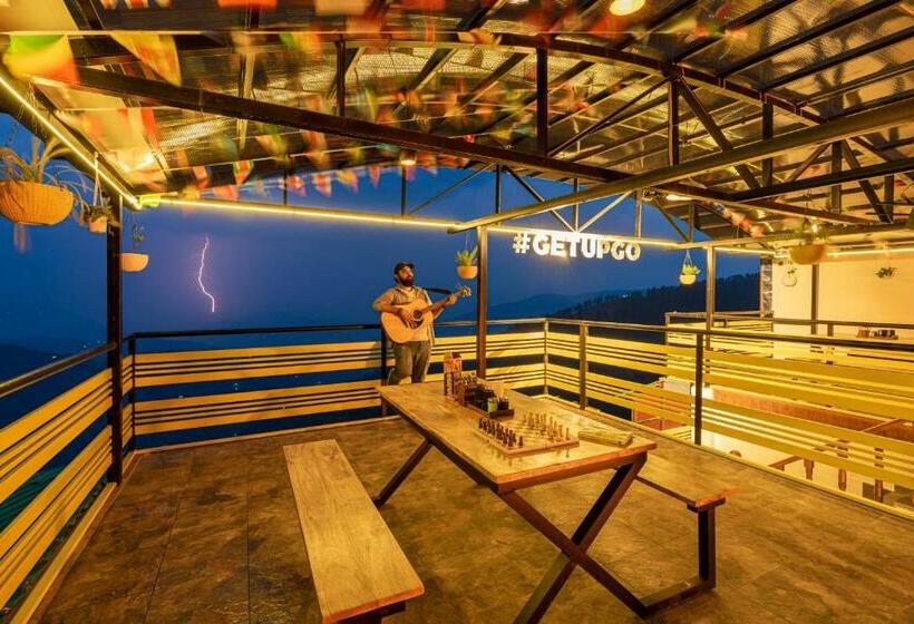 The Hosteller Kufri, Shimla