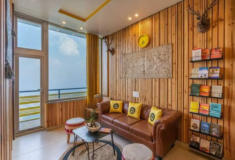 The Hosteller Kufri, Shimla