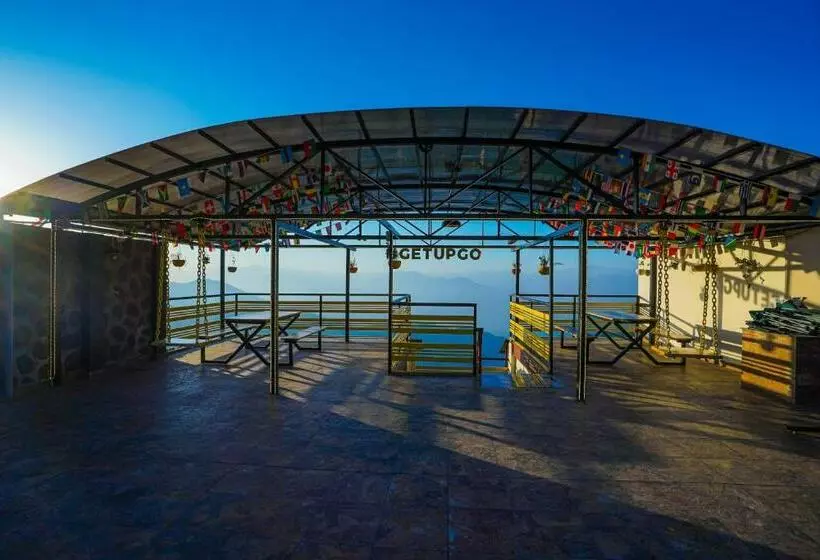 The Hosteller Kufri, Shimla