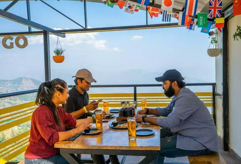 The Hosteller Kufri, Shimla