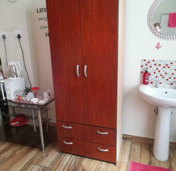 تختخواب و صبحانه Die Rooi Windpomp