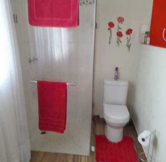 تختخواب و صبحانه Die Rooi Windpomp