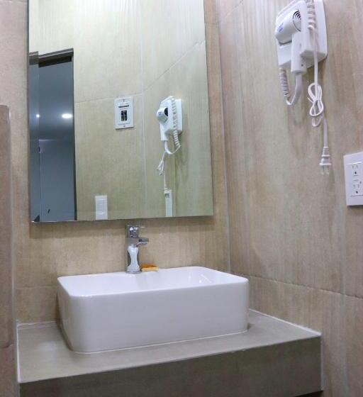 בית מלון כפרי Bugari Aeropuerto Guadalajara