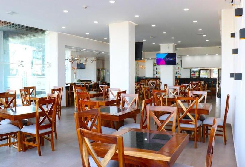 בית מלון כפרי Bugari Aeropuerto Guadalajara