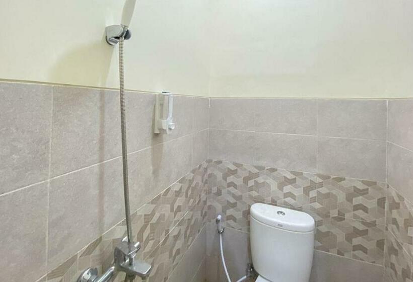 Szálloda Nipa Guest House Near Universitas Widyagama Mitra Reddoorz