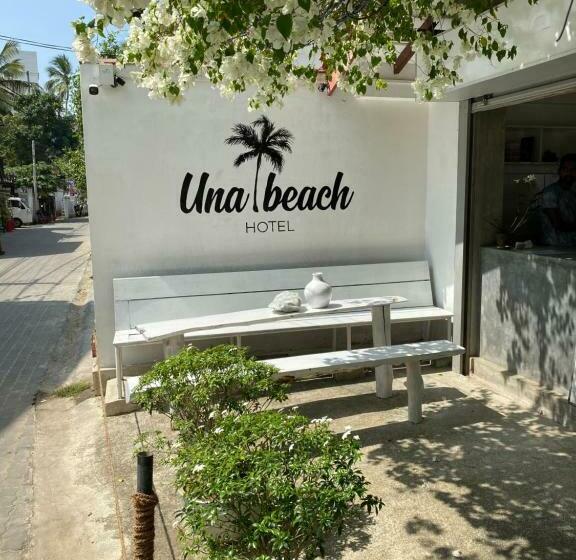 Una Beach Hotel & Olu Cafe