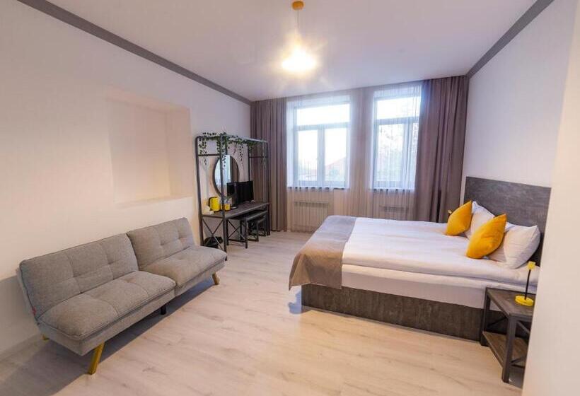 پانسیون Popock Goris