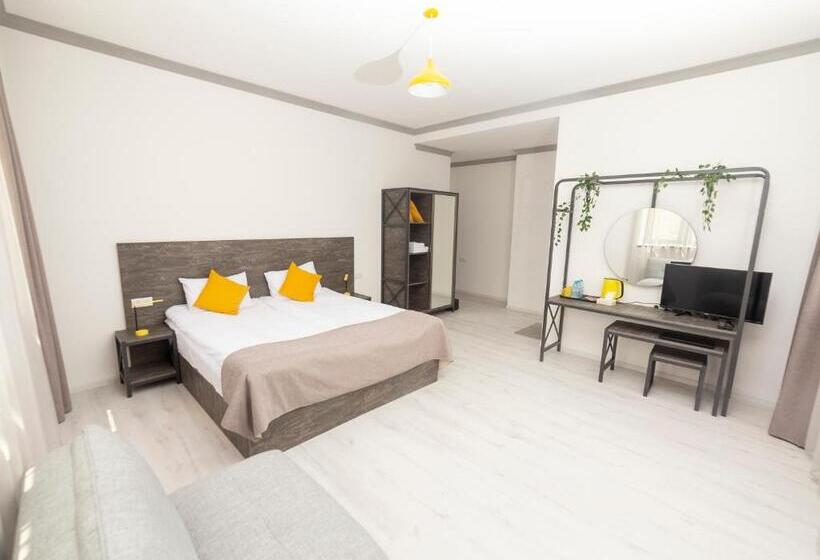 پانسیون Popock Goris