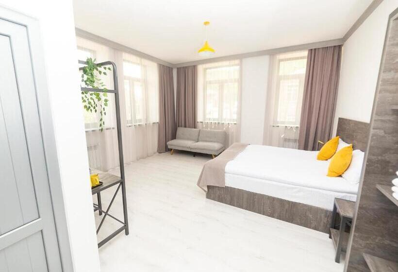 پانسیون Popock Goris