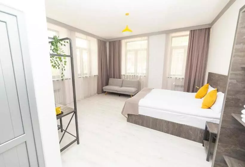 پانسیون Popock Goris