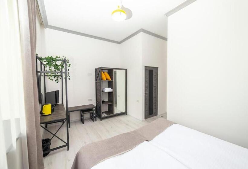 پانسیون Popock Goris