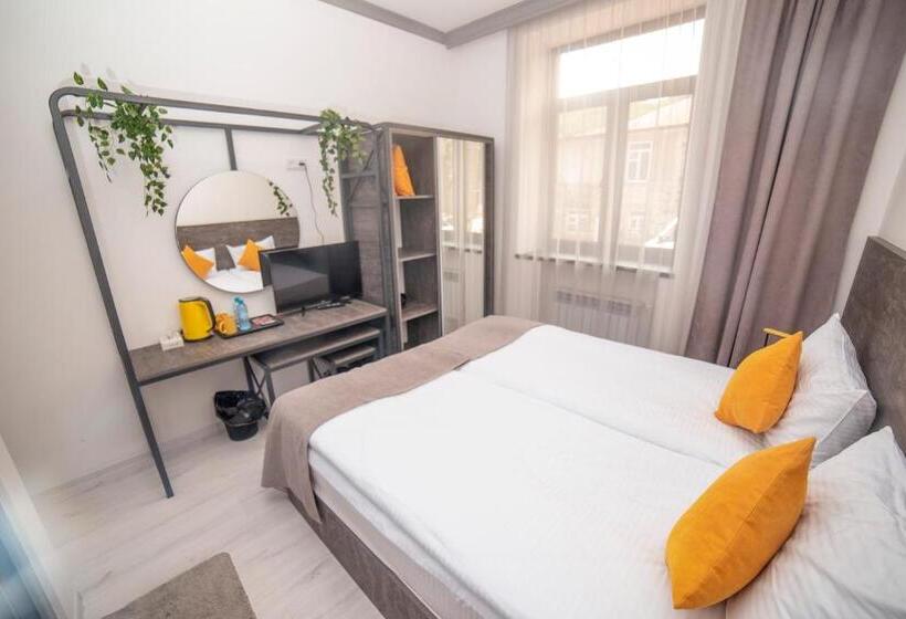 پانسیون Popock Goris