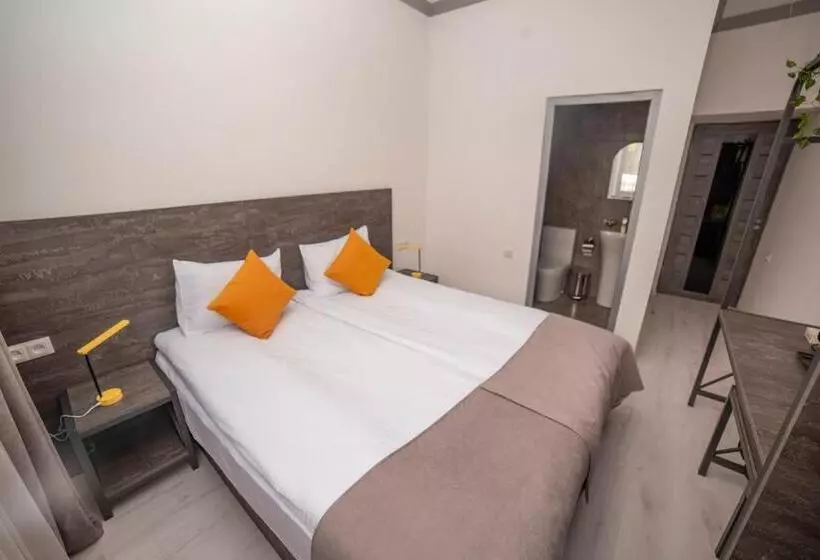 پانسیون Popock Goris