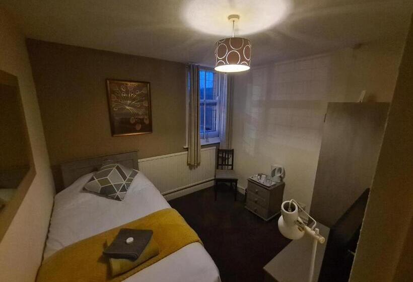 فندق The Stump Cross Inn