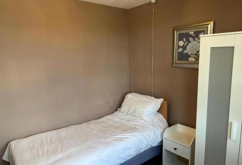 فندق The Stump Cross Inn