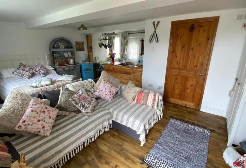 膳宿费 Wheelhouse   Grinkle Bell Cottage