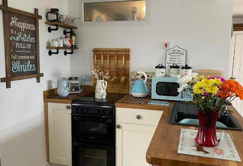 膳宿费 Wheelhouse   Grinkle Bell Cottage