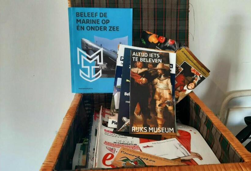 צימר Tuinhuis Duinroos Deluxe