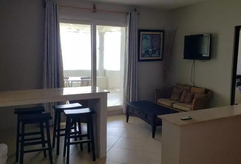 Hotelli Carasol Villas Y Suites Privadas