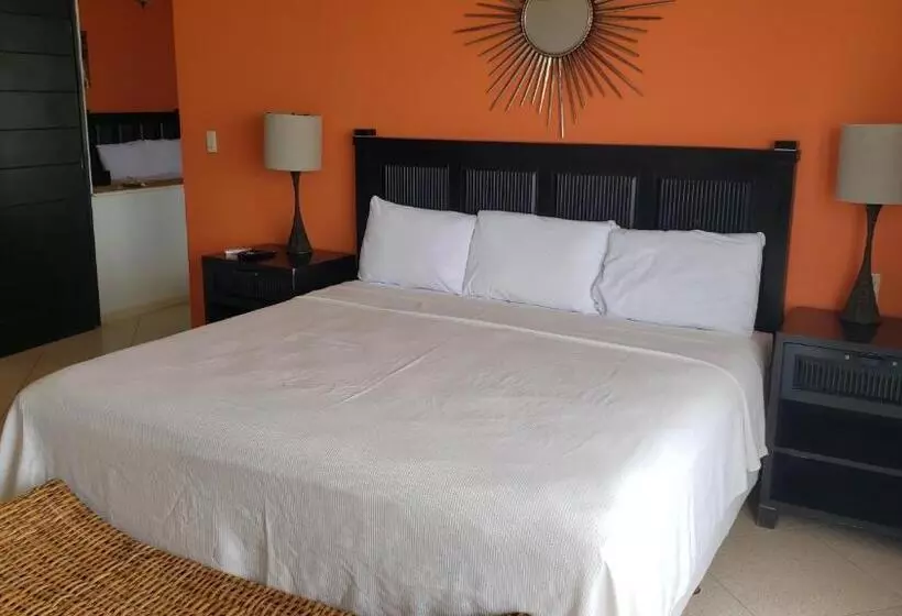 Hotelli Carasol Villas Y Suites Privadas