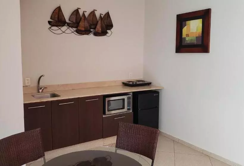 Hotelli Carasol Villas Y Suites Privadas