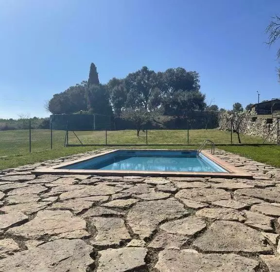 Hotelli Les Quingles