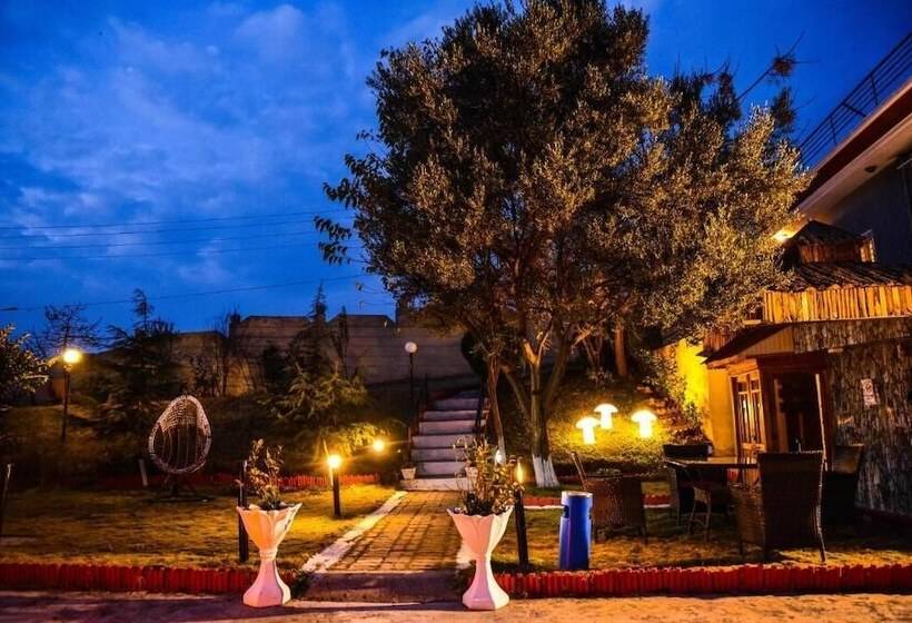 پانسیون Republika Central