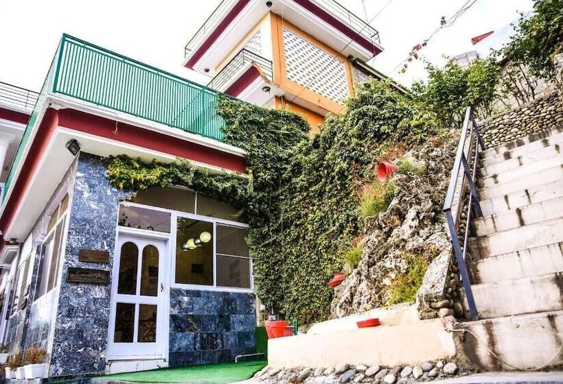 پانسیون Republika Central