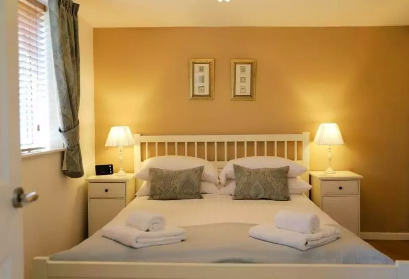 Lomakeskus Ironmasters House