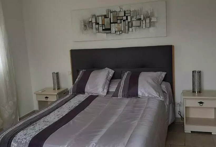 تختخواب و صبحانه Villa A Funtanella